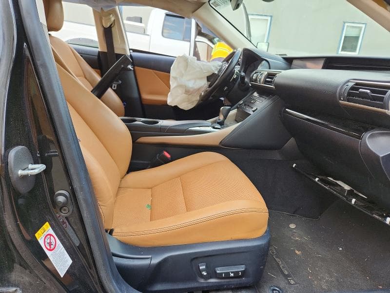 2018 LEXUS IS 300 7