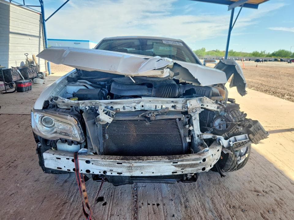 2019 CHRYSLER 300 LIMITED 5