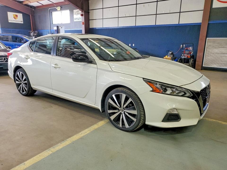 2021 NISSAN ALTIMA SR 4