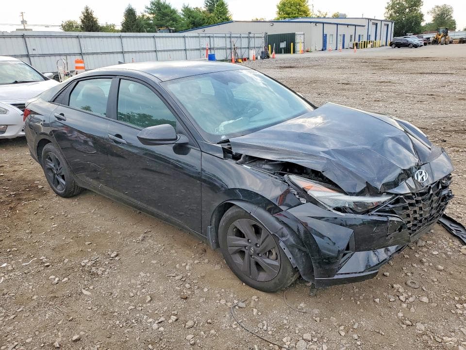 2023 HYUNDAI ELANTRA SEL 4