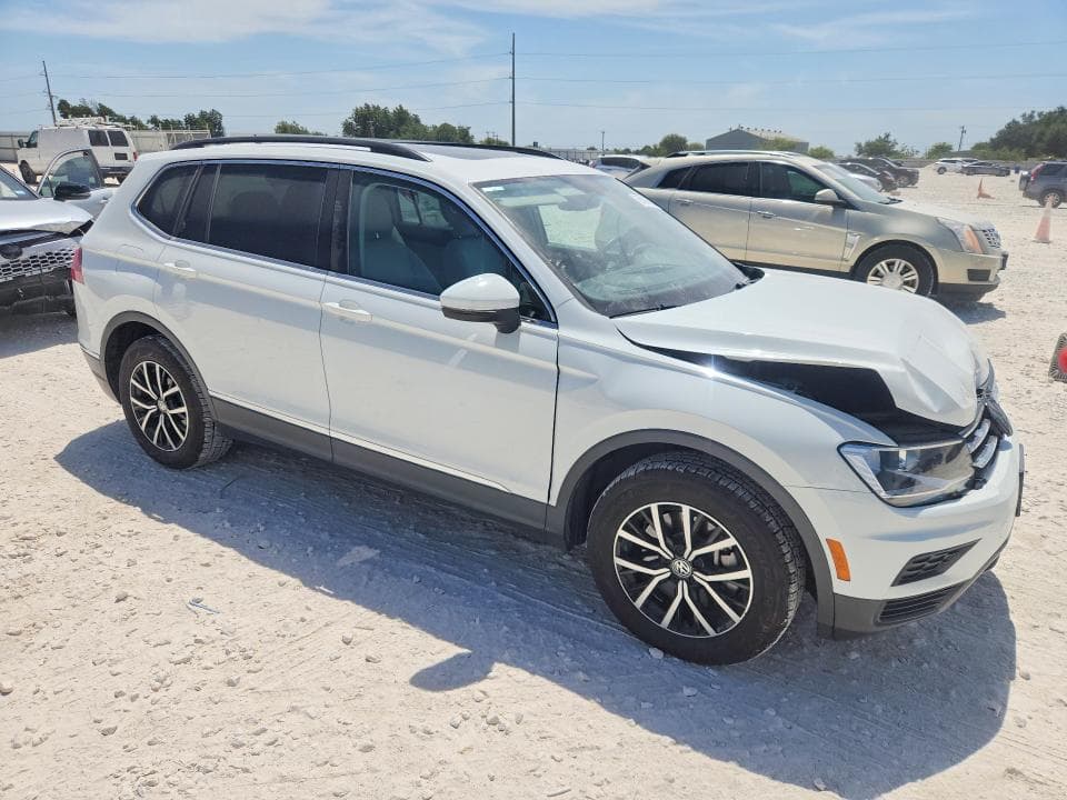 2021 VOLKSWAGEN TIGUAN SE 4