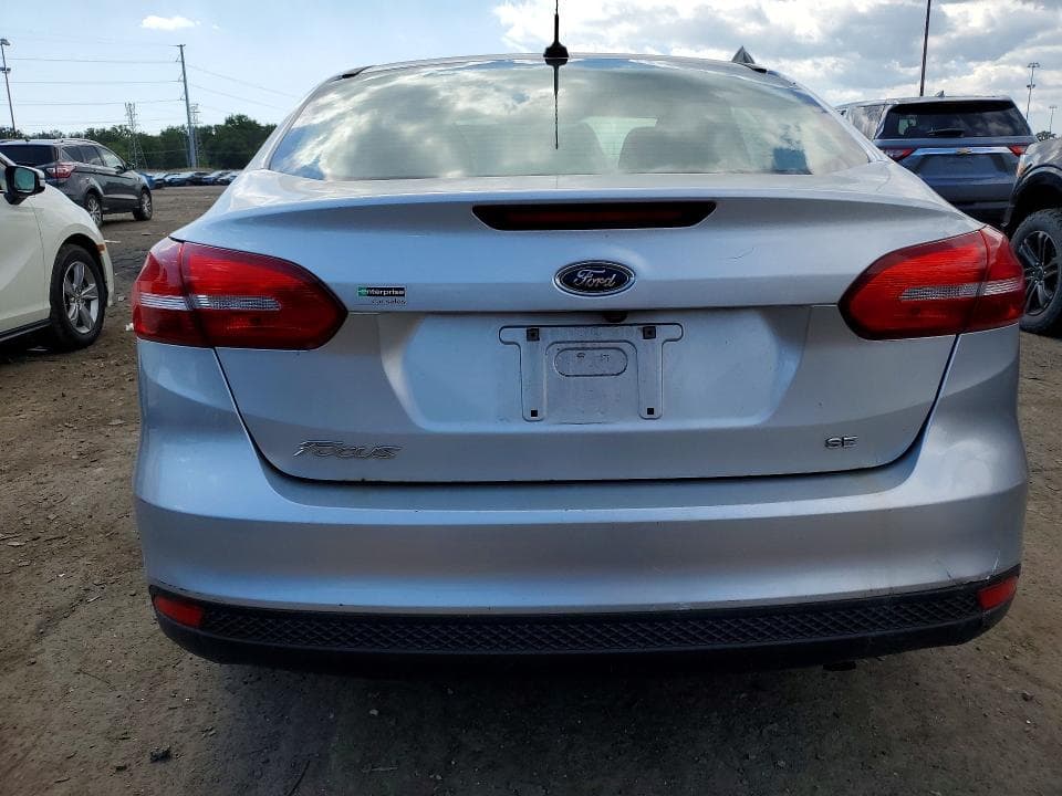 2018 FORD FOCUS SE 6