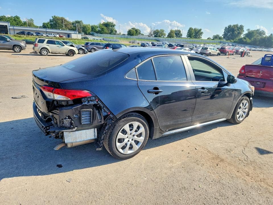 2026 TOYOTA COROLLA LE 3