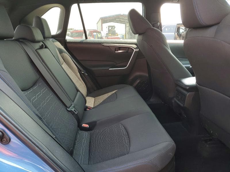 2023 TOYOTA RAV4 SE 10