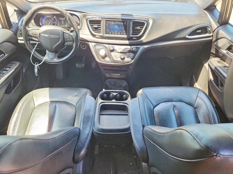 2019 CHRYSLER PACIFICA TOURING L 8