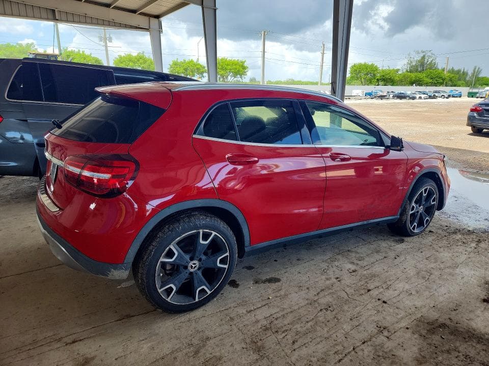 2019 MERCEDES-BENZ GLA 250 3