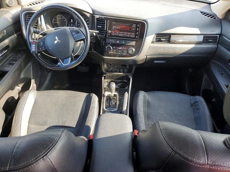 2018 MITSUBISHI OUTLANDER SE 8