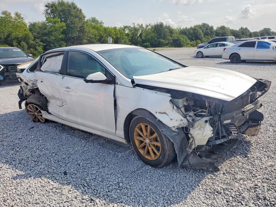 2019 HYUNDAI SONATA SE 4
