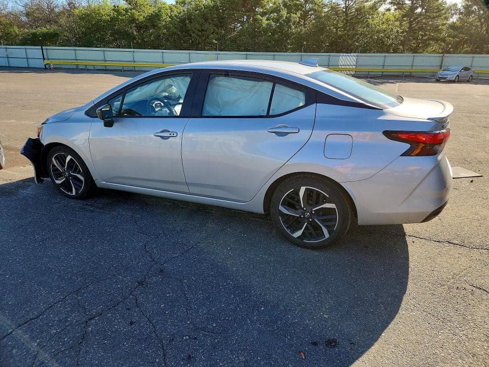 2024 NISSAN VERSA SR 2