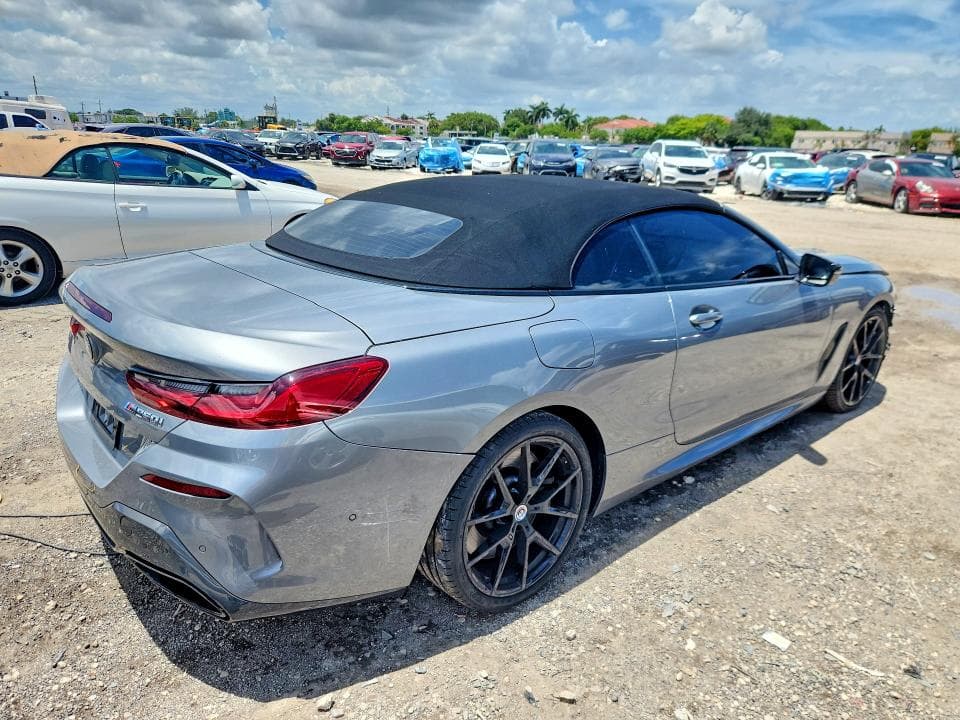 2023 BMW M850XI 3