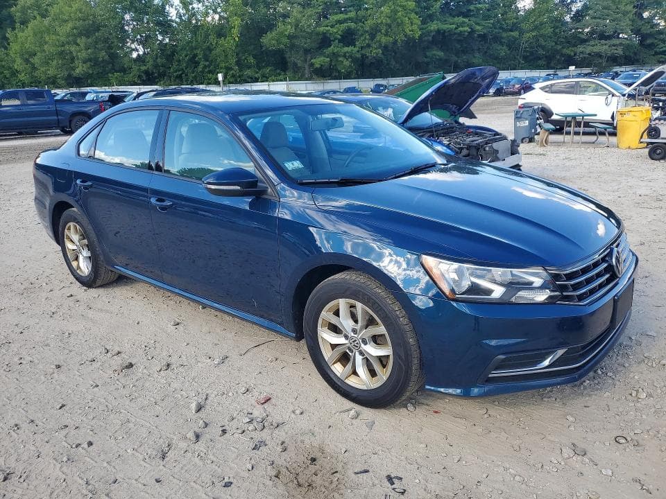 2018 VOLKSWAGEN PASSAT S 4
