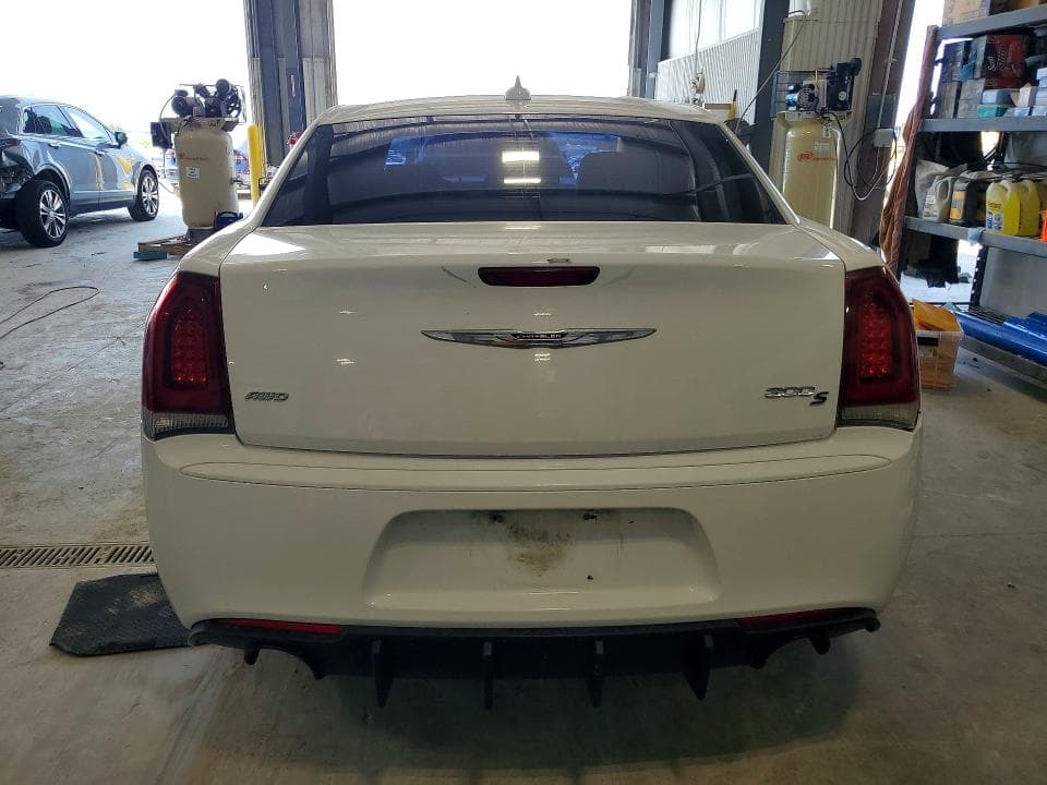 2018 CHRYSLER 300 S 6