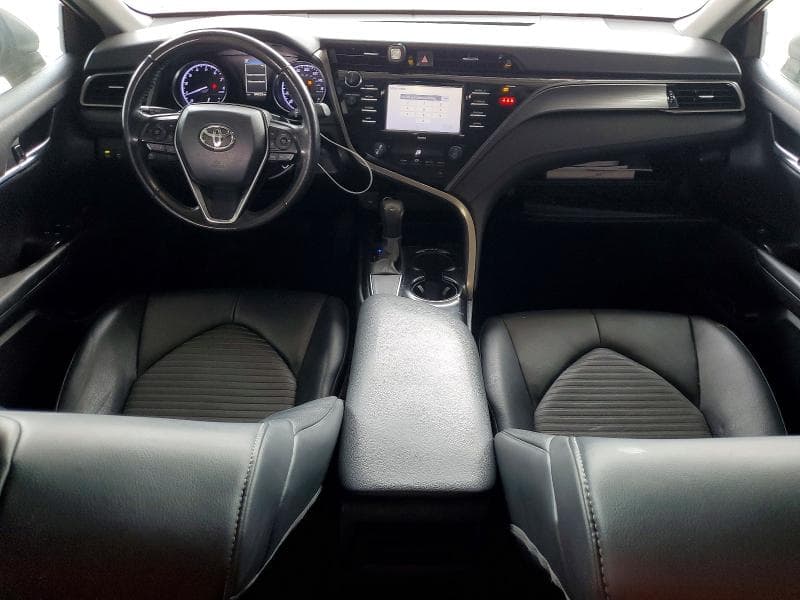 2020 TOYOTA CAMRY SE 8