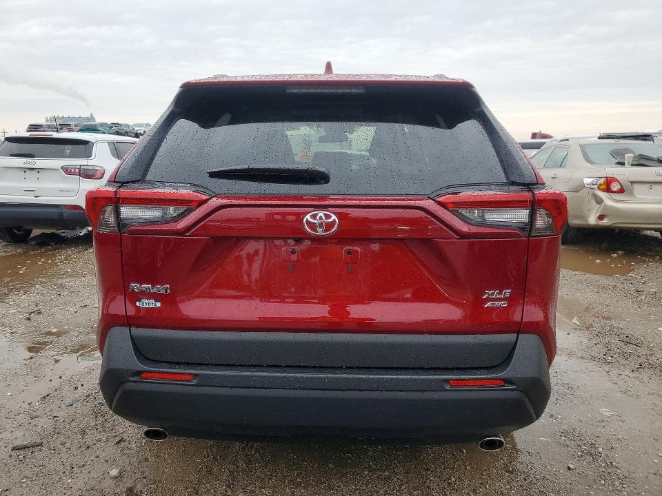 2025 TOYOTA RAV4 XLE 6