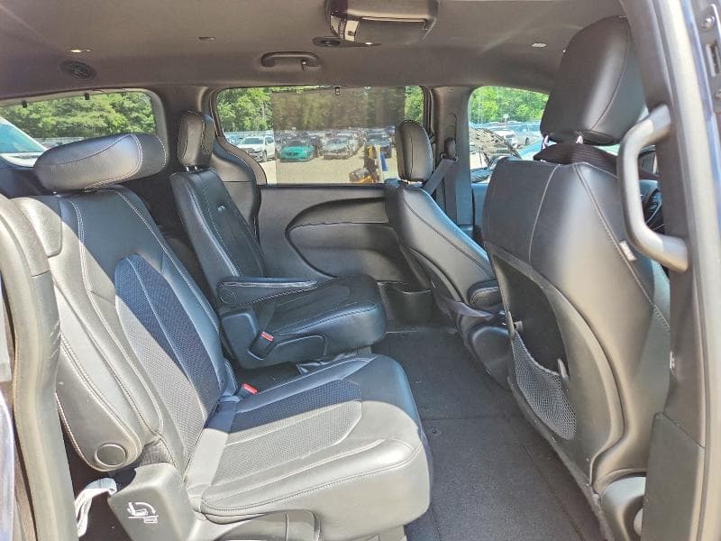 2019 CHRYSLER PACIFICA TOURING L 11