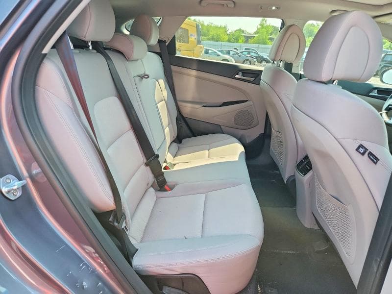 2018 HYUNDAI TUCSON VALUE 11