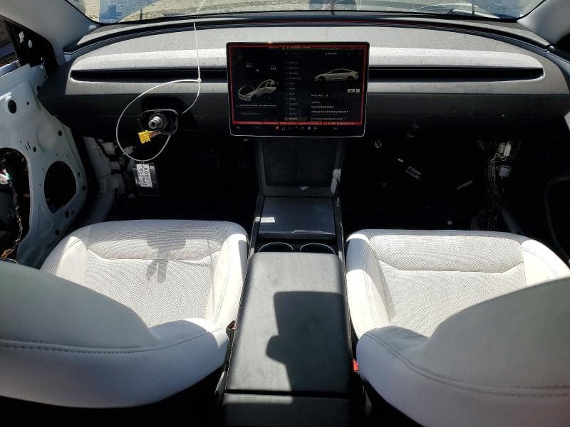 2024 TESLA MODEL 3 8