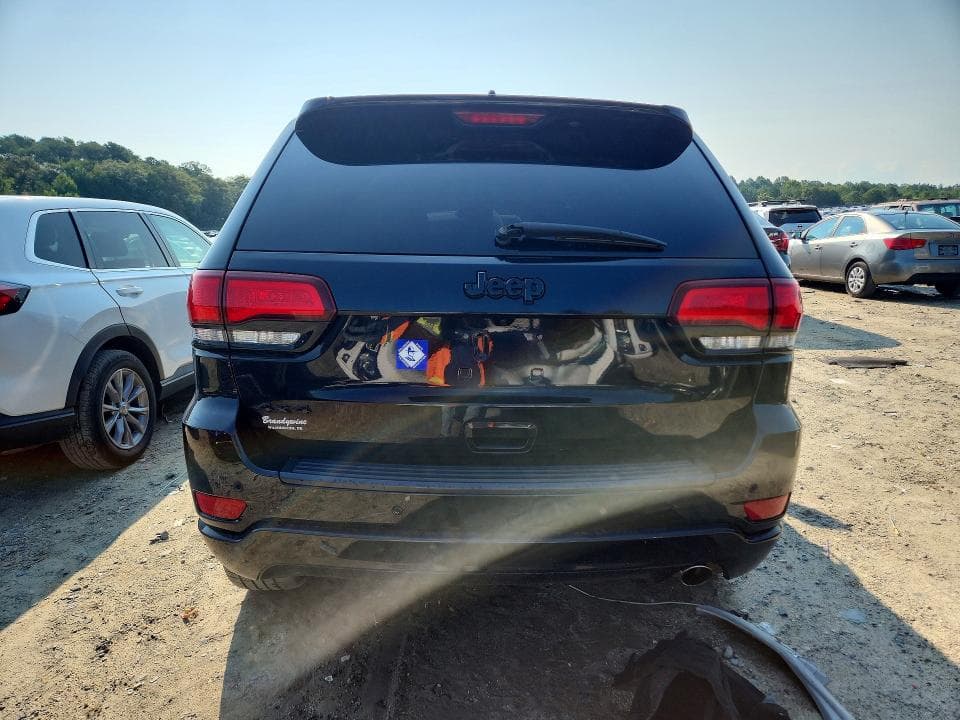 2020 JEEP GRAND CHEROKEE LAREDO 6