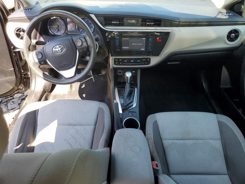 2018 TOYOTA COROLLA LE 8