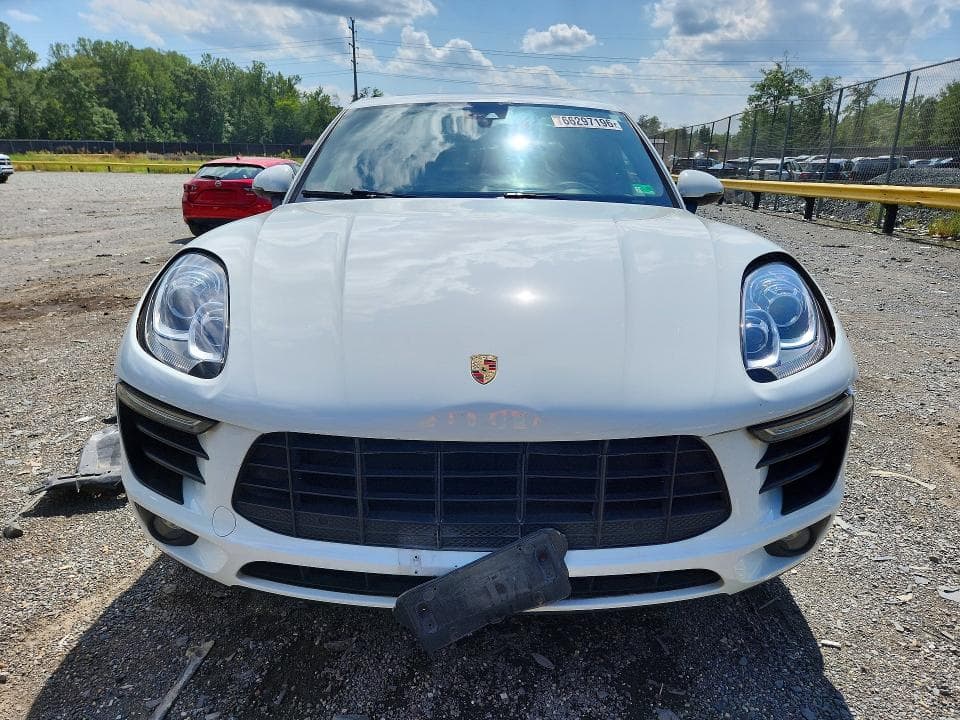 2018 PORSCHE MACAN 5