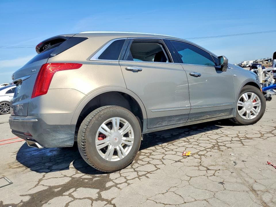 2018 CADILLAC XT5 LUXURY 3