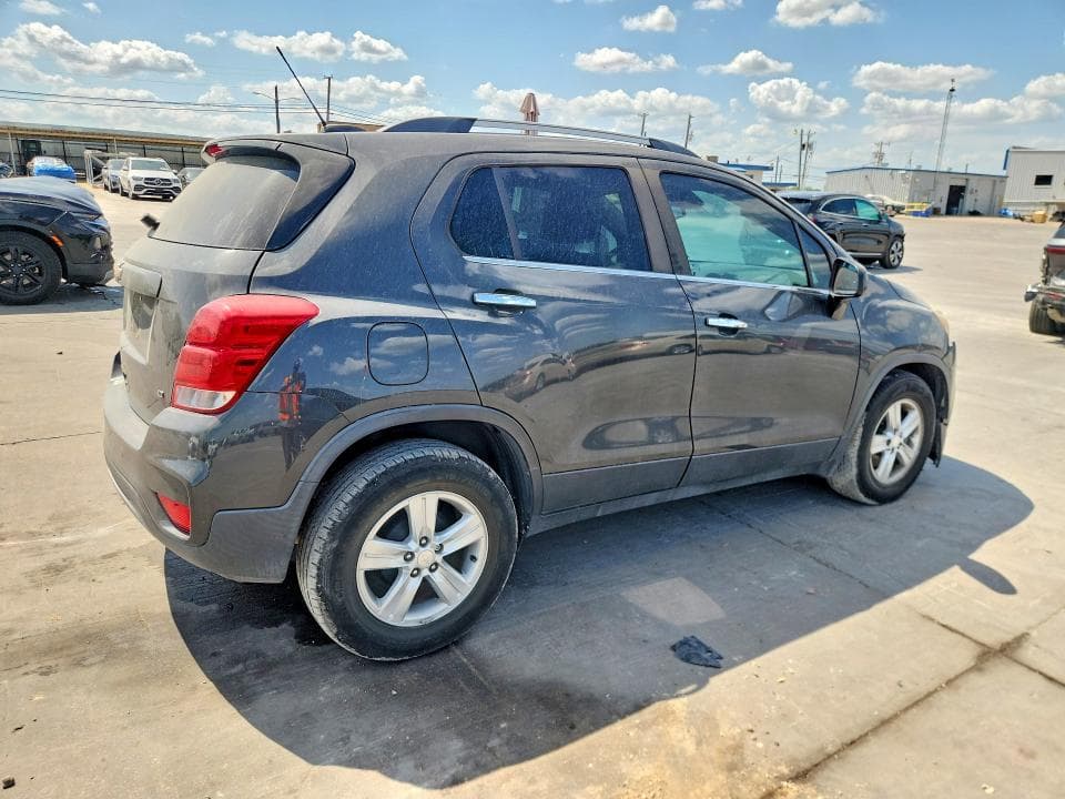 2018 CHEVROLET TRAX 1LT 3