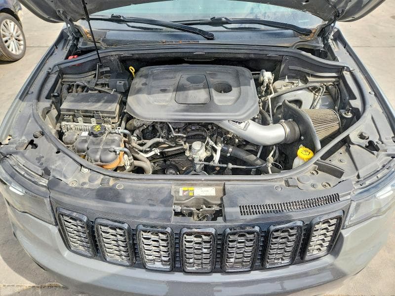 2019 JEEP GRAND CHEROKEE LAREDO 12