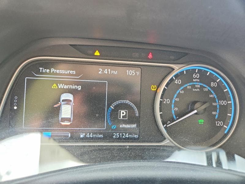 2019 NISSAN LEAF SV 9