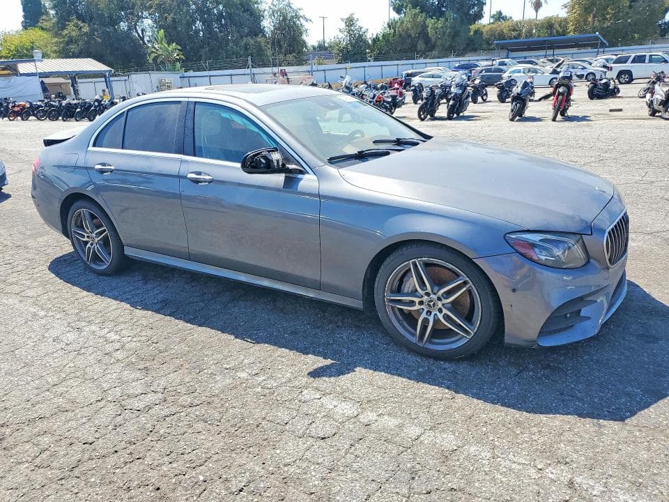 2017 MERCEDES-BENZ E 300 4