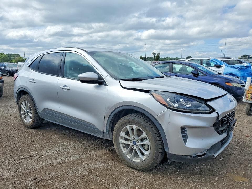 2020 FORD ESCAPE SE 4