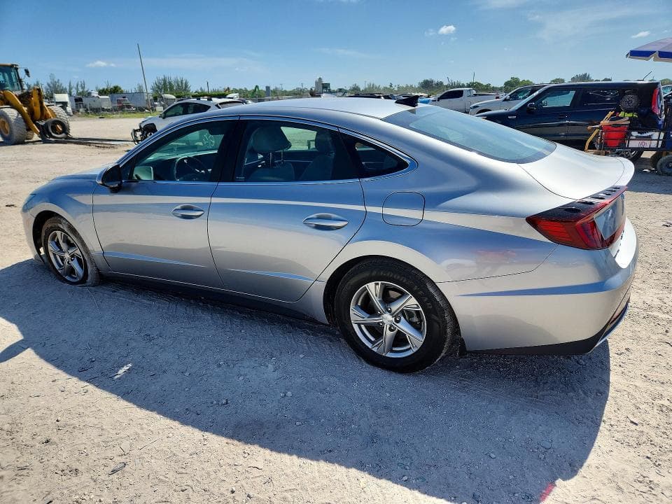 2022 HYUNDAI SONATA SE 2