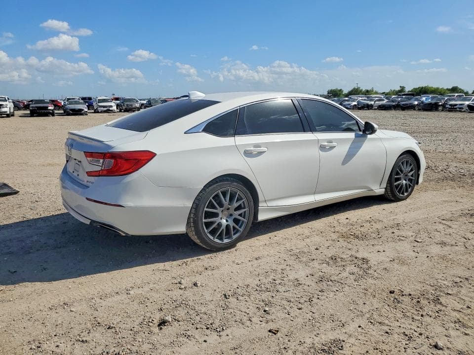 2018 HONDA ACCORD SPORT 3