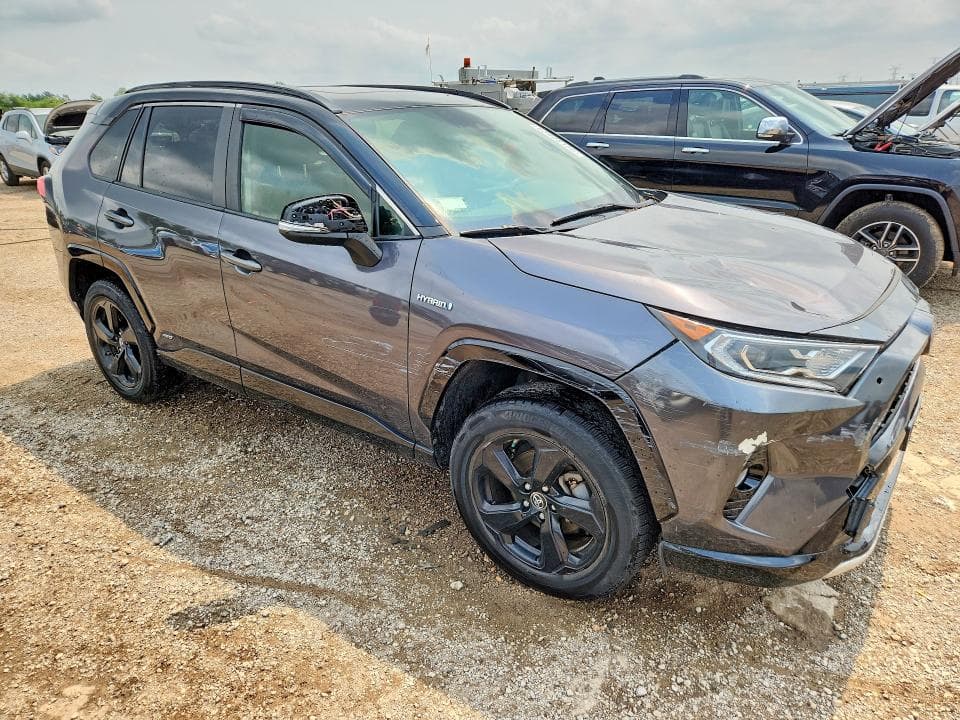 2019 TOYOTA RAV4 XSE 4