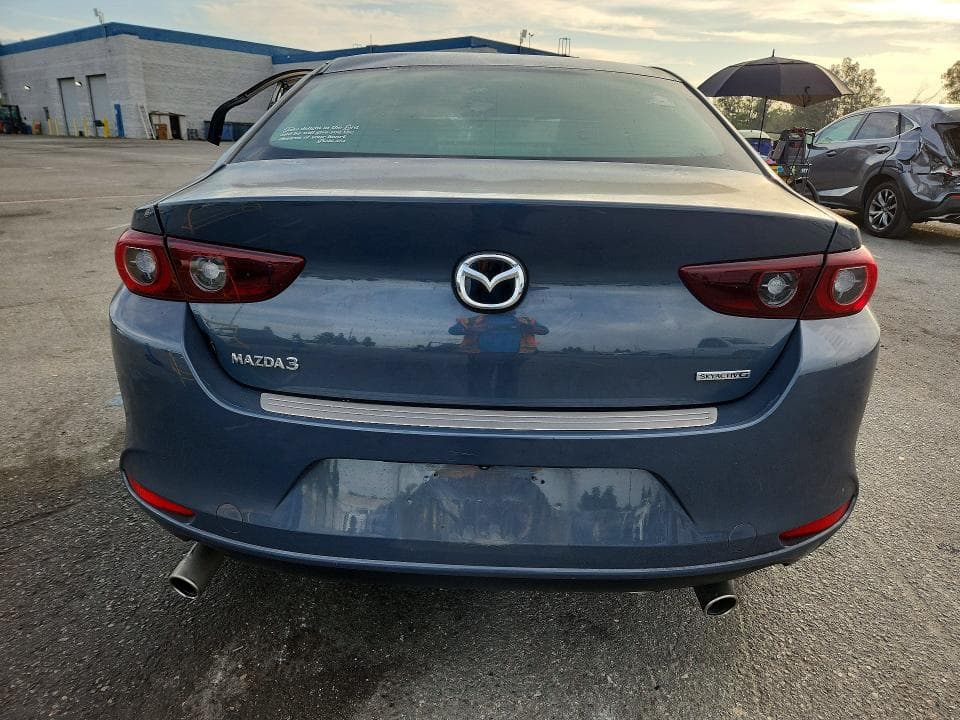 2023 MAZDA 3 PREFERRED 6