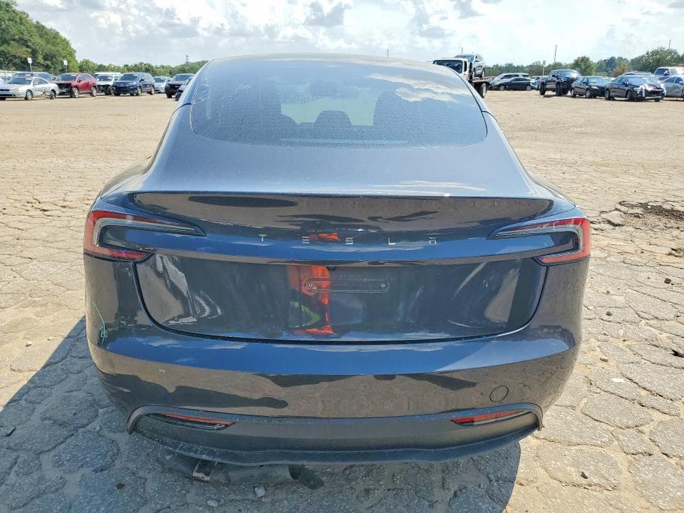 2025 TESLA MODEL 3 6