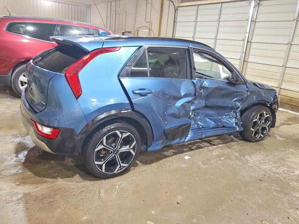 2023 KIA NIRO EX 3