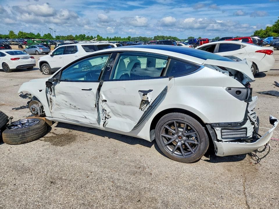 2022 TESLA MODEL 3 AW 2