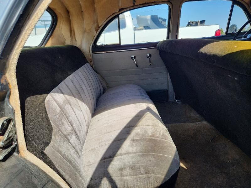 1952 CHEVROLET DELUXE 2 DOOR 10