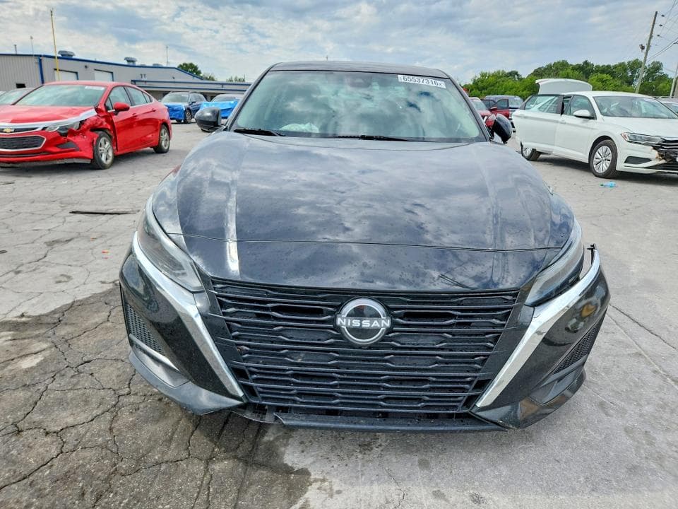 2023 NISSAN ALTIMA SV 5