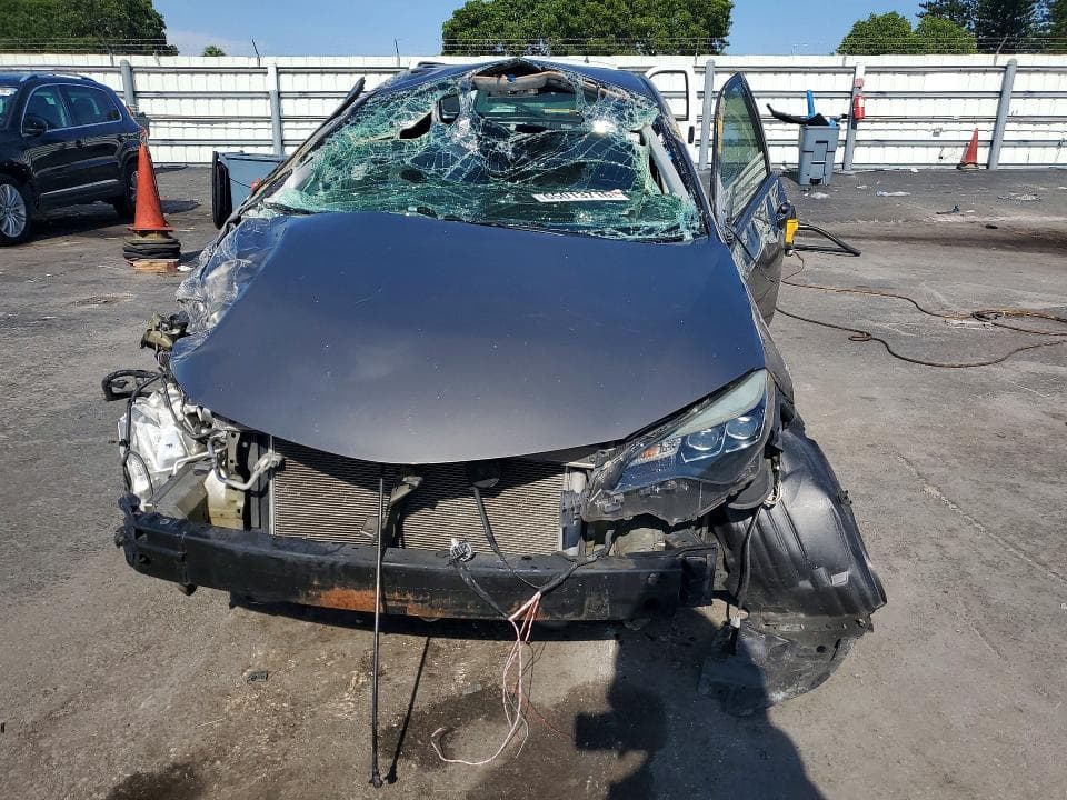 2018 TOYOTA COROLLA SE 5