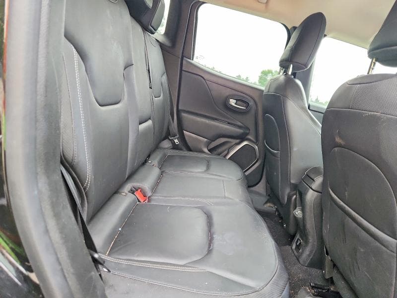 2019 JEEP RENEGADE LIMITED 11