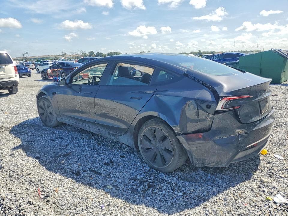 2025 TESLA MODEL 3 2