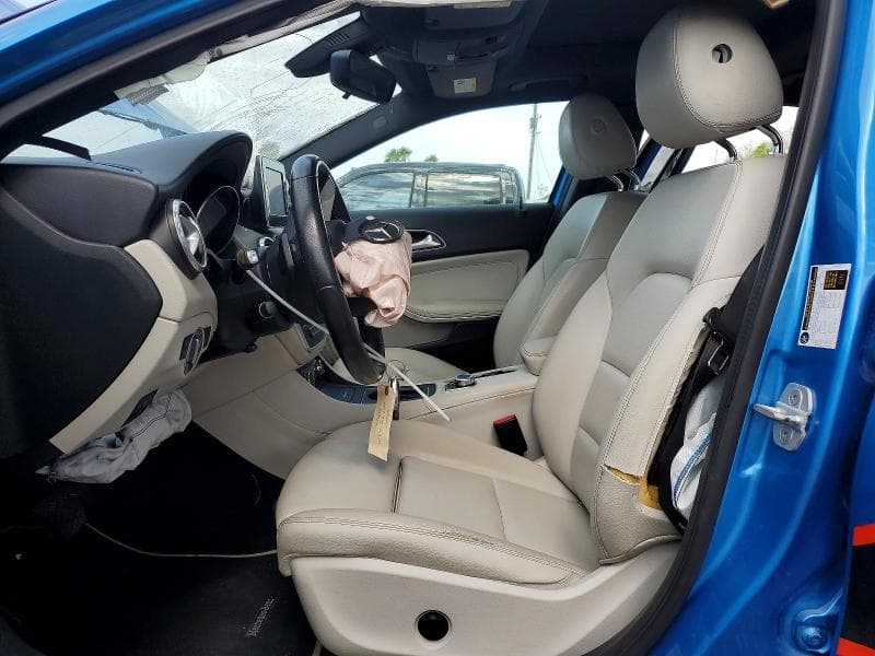 2017 MERCEDES-BENZ GLA 250 7