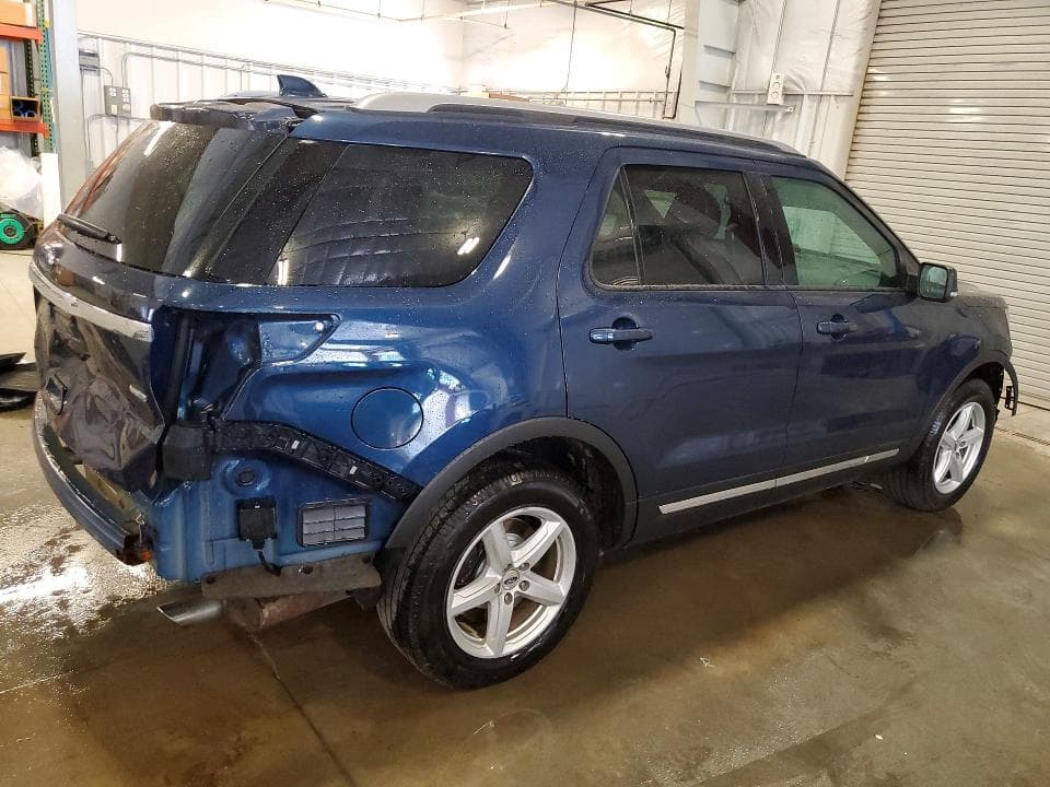 2017 FORD EXPLORER XLT 3