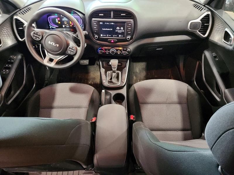 2024 KIA SOUL LX 8