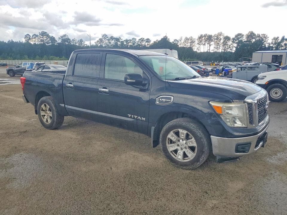 2017 NISSAN TITAN S 4