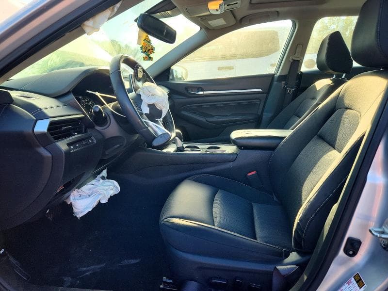 2019 NISSAN ALTIMA SV 7