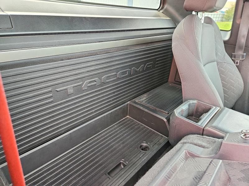 2024 TOYOTA TACOMA SR 10