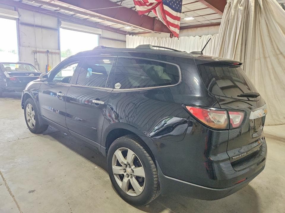 2017 CHEVROLET TRAVERSE LT 2