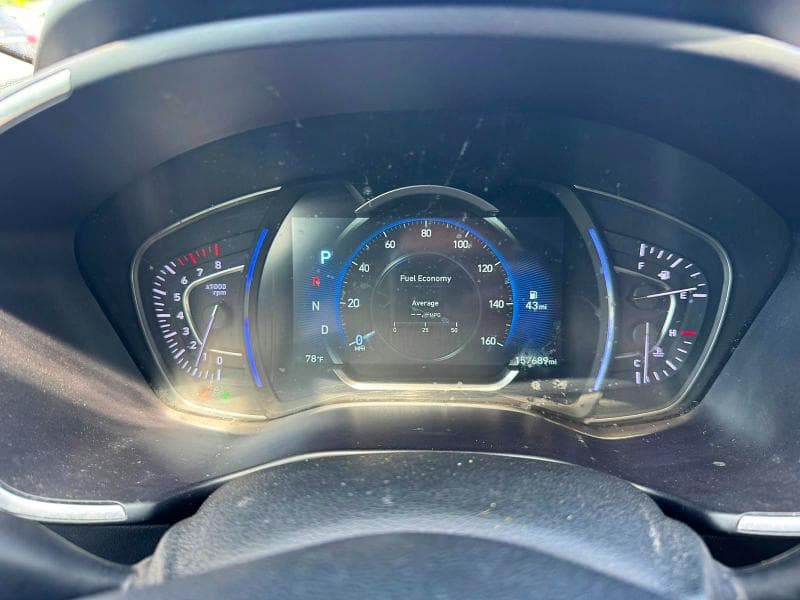 2020 HYUNDAI SANTA FE LIMITED 8